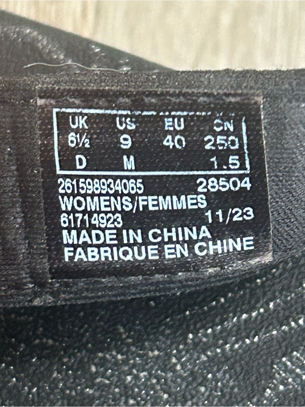 💗5 FOR $25💗 Clarks Black Crisscross Slip On Sandals Cushioned Size 9 - Picture 5 of 6